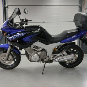 Yamaha TDM 850 . Super netjes incl Top koffer .