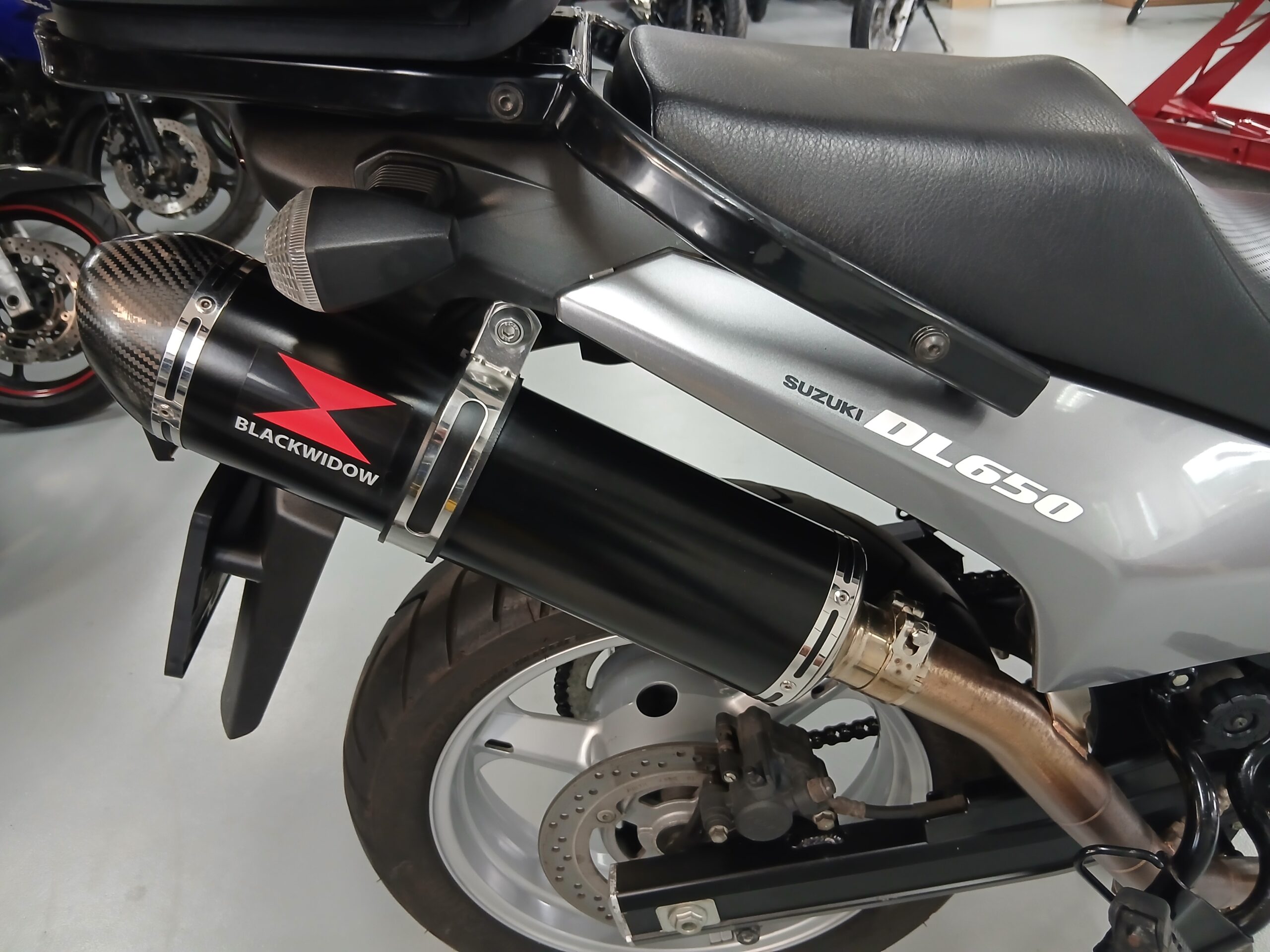 Suzuki V-Strom DL 650 . 2011. Hele nette motor . incl extra s . - Afbeelding 11