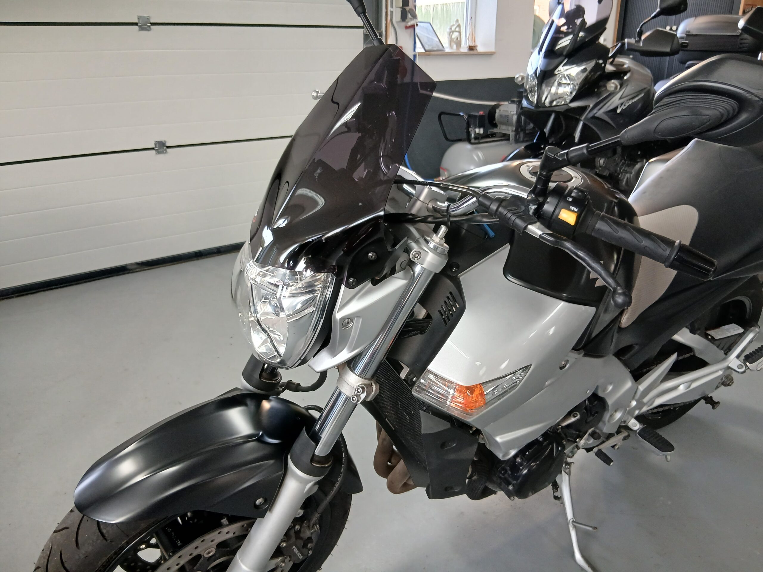 Suzuki GSR 600 . 2006 . Super netjes . Met extra s . - Afbeelding 19