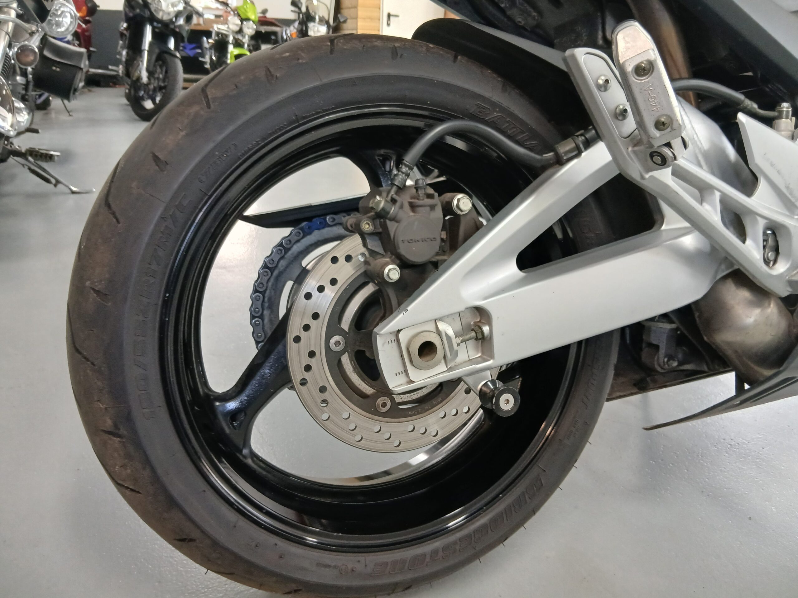 Suzuki GSR 600 . 2006 . Super netjes . Met extra s . - Afbeelding 15