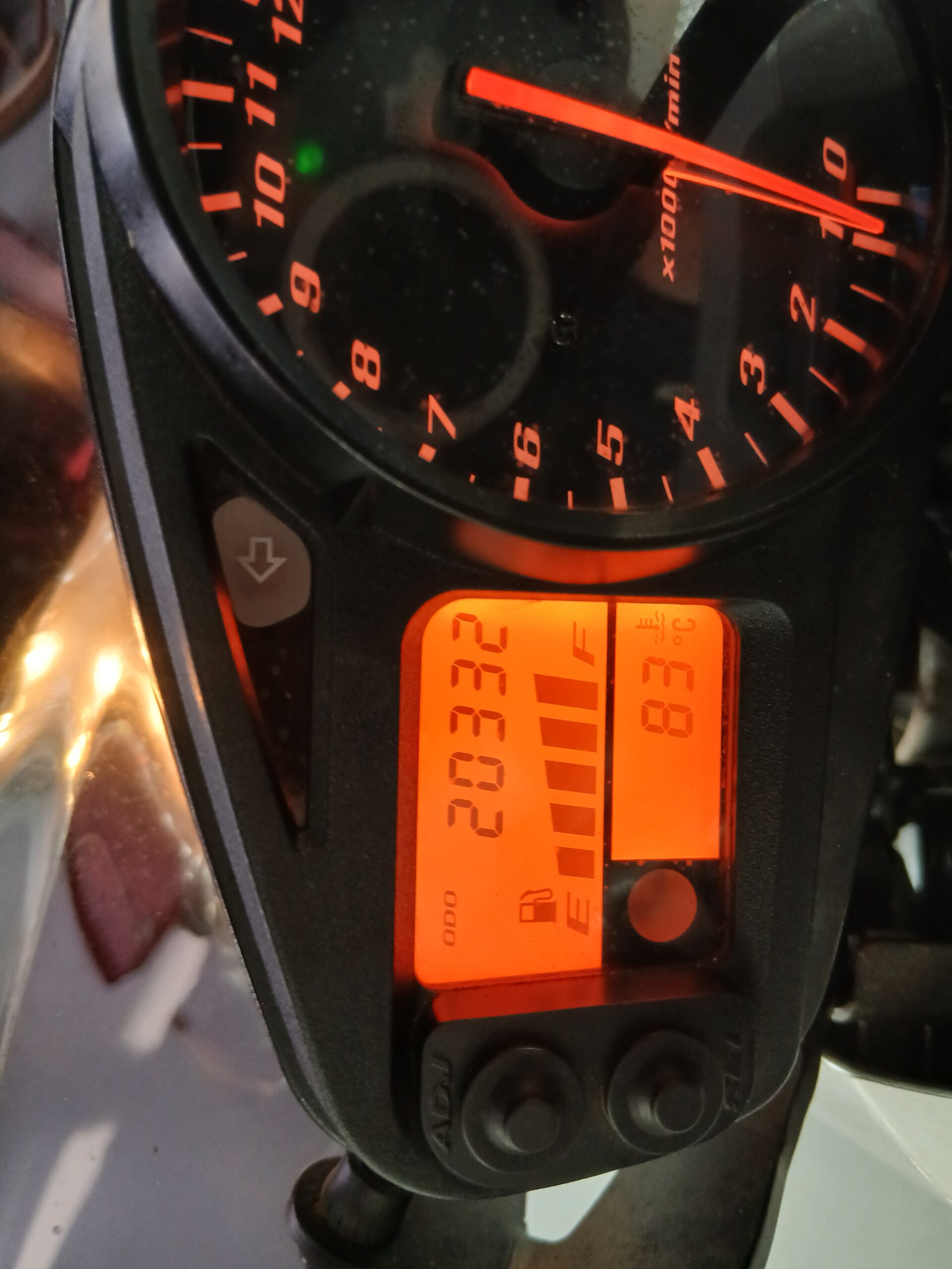 Suzuki GSR 600 . 2006 . Super netjes . Met extra s . - Afbeelding 8