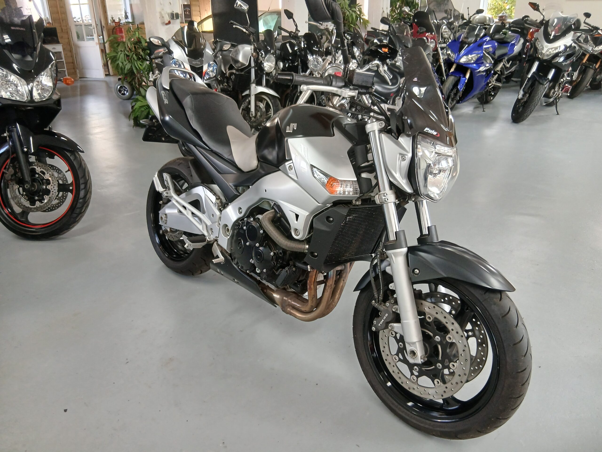 Suzuki GSR 600 . 2006 . Super netjes . Met extra s . - Afbeelding 5
