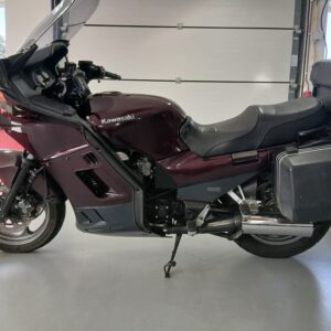 Kawasaki GTR 1000 . Incl koffers .
